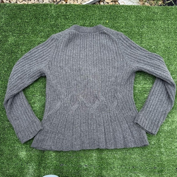 Talbots petite Gray cable Knit Women's peplum cardigan Sweater, Size L - Picture 2 of 8